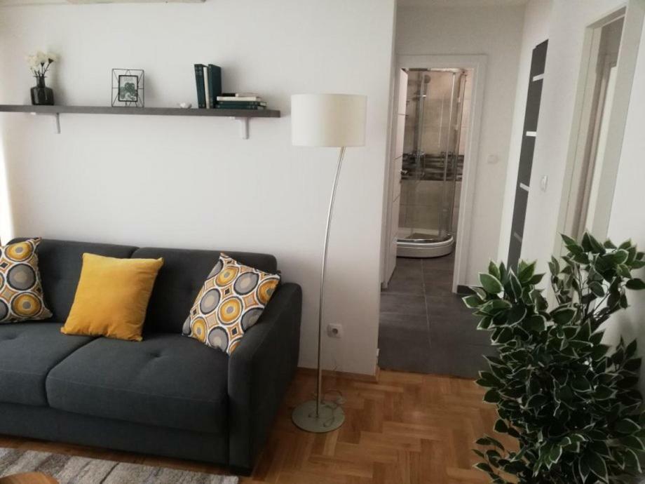 Apartments Ali Загреб Екстериор снимка