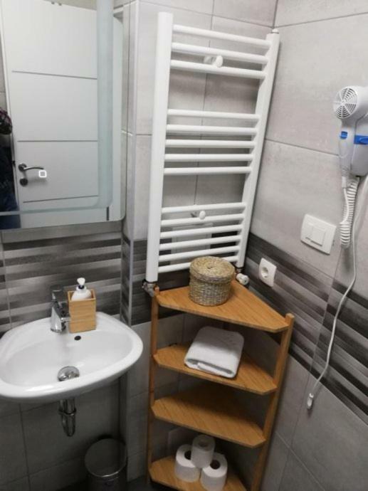 Apartments Ali Загреб Екстериор снимка
