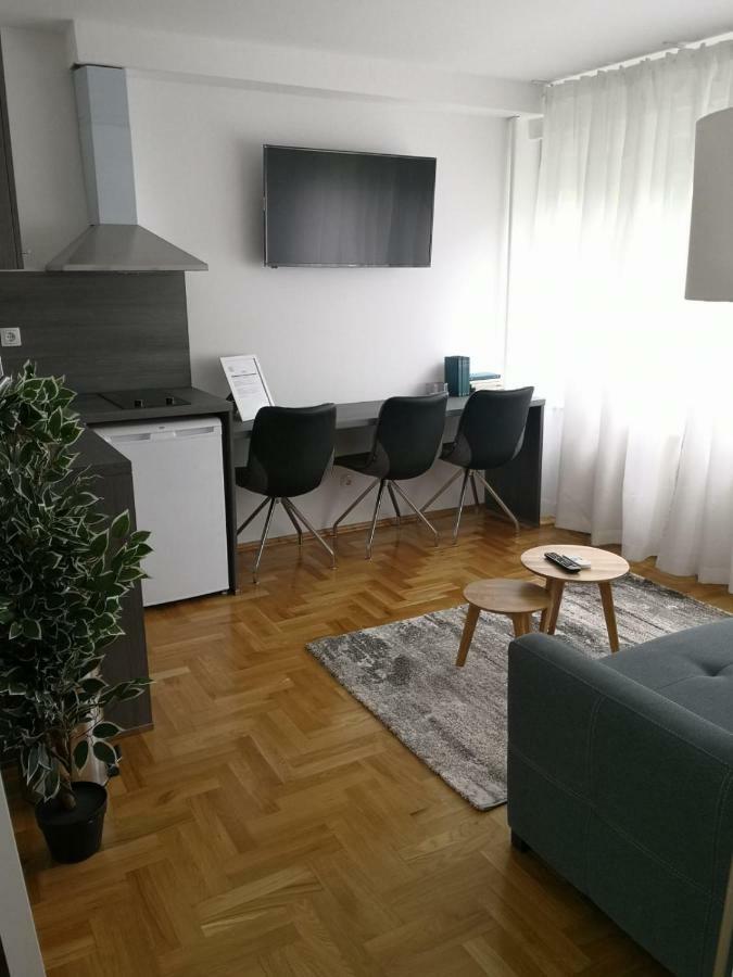 Apartments Ali Загреб Екстериор снимка